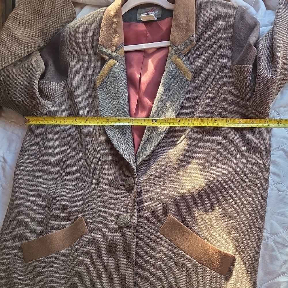 Mary Flanagan Wearable Art Brown Trench Coat with Tan Accents. Med - Picture 12 of 13